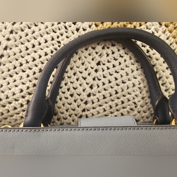 Blue flowered Michael Kors Purse. - Picture 4 of 8